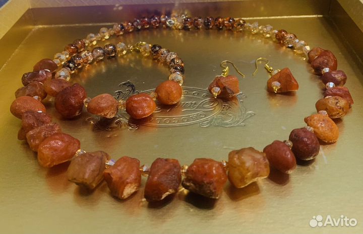 Колье из природного необработанного сердолика