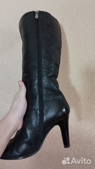 Женские сапоги кожанные