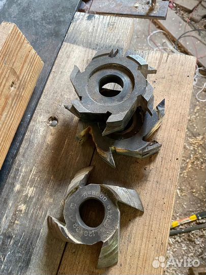 Деревообрабатывающий станок