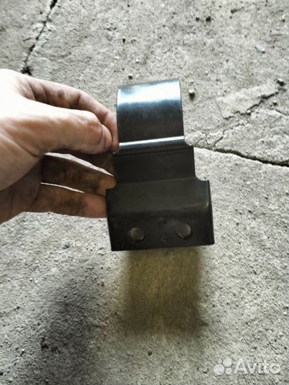 Кронштейн фильтра топливного 2240034302