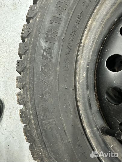 Зимняя колеса лада Nokian 175/65 r14