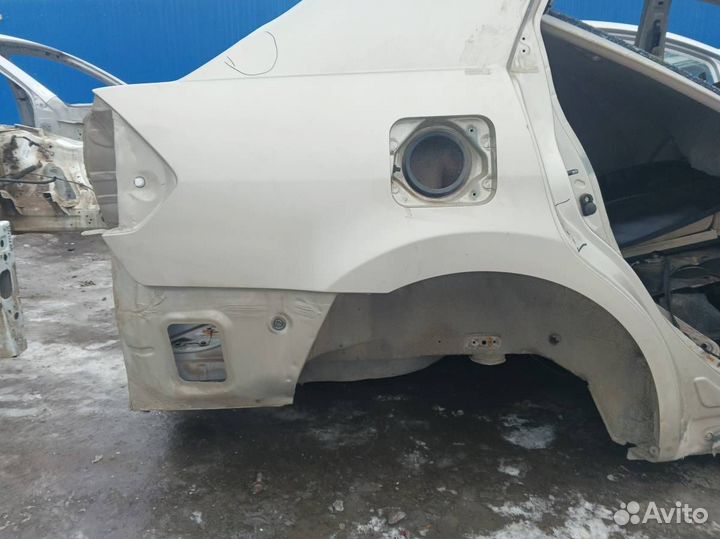 Крыло заднее правое Nissan Tiida