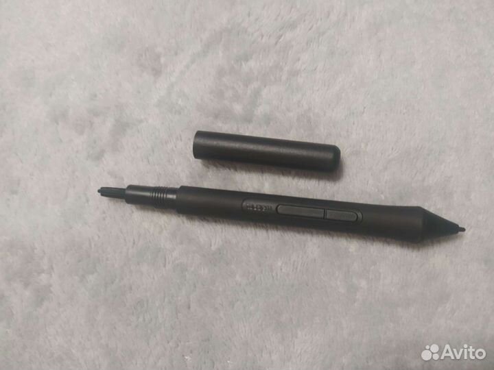 Графический планшет wacom intuos s