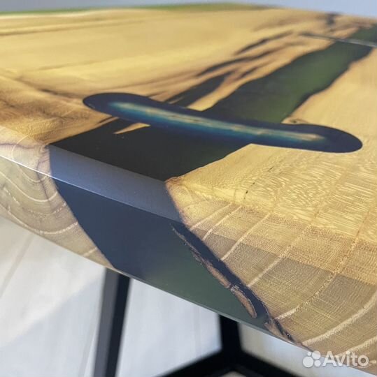 Стол из Эпоксидной смолы и дерева от производителя