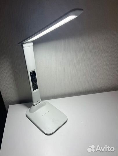 Лампа настольная