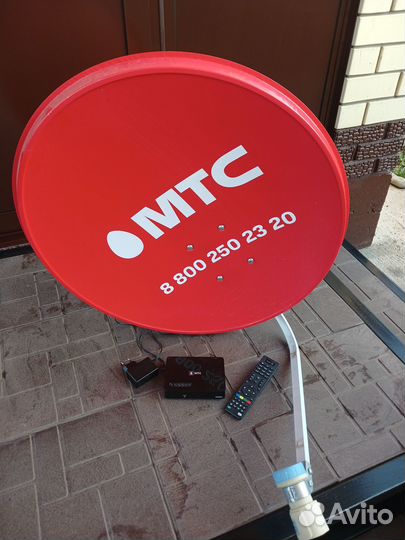 Спутниковая тарелка МТС с роутером