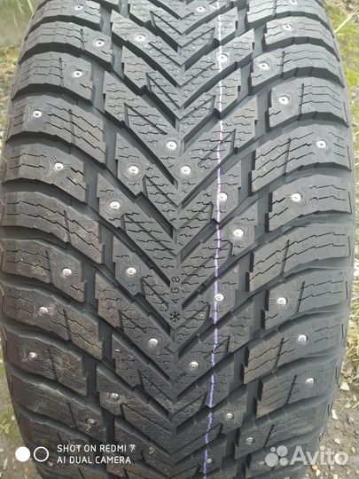 Nokian Tyres Hakkapeliitta 10p SUV 255/45 R20 105T