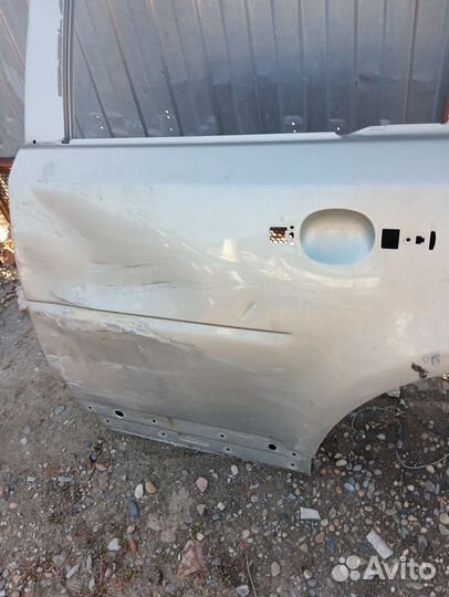 Дверь задняя левая Land Rover Freelander 2