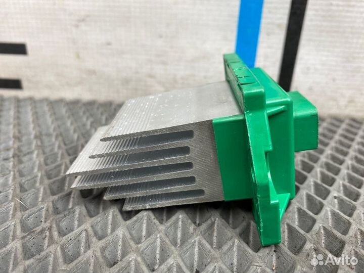 Резистор отопителя Kia Sportage 3 crdi (D4FD) 1.7