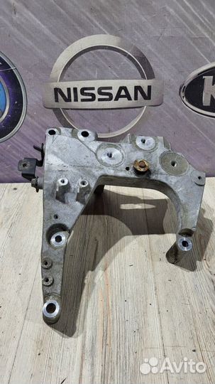 Опора двигателя двс Кронштейн Nissan teana J32 Пра