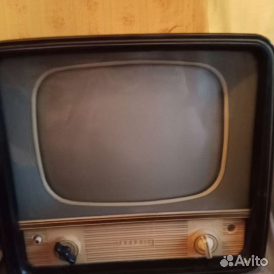 Телевизор ретро старт 4