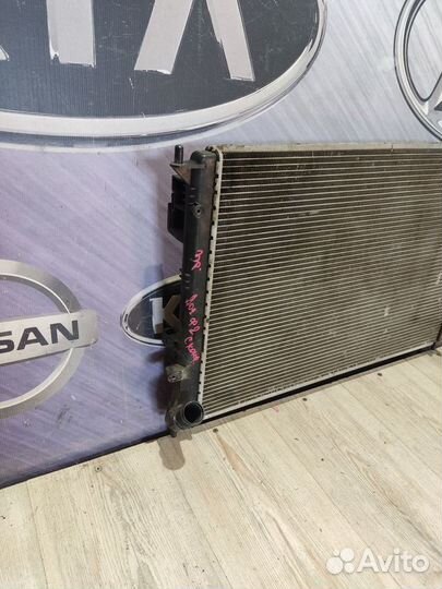 Радиатор охлаждения двигателя основной Renault log