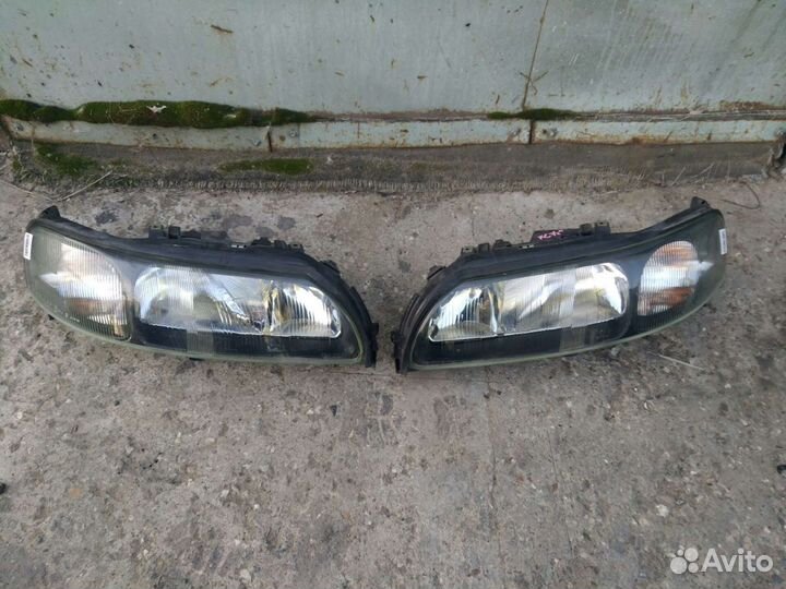 Фара правая volvo s60, v70, xc70 дорестайлинг