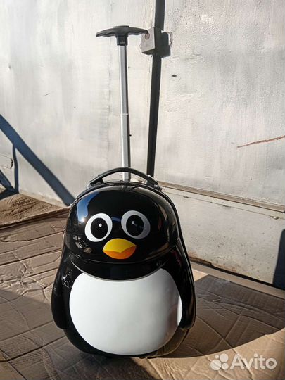 Детский чемодан пингвин