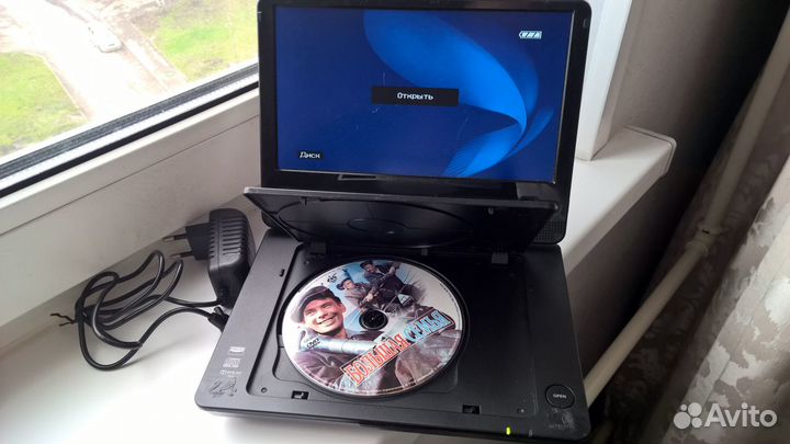 Портативный DVD плеер Sony DVP-FX950