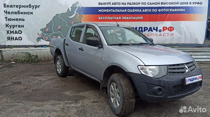 Накладка декоративная Mitsubishi L200 MN179563HA