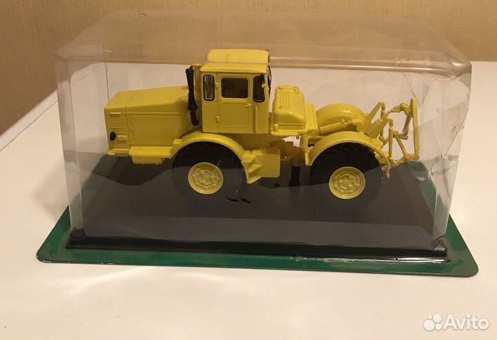 Трактор кировец К700