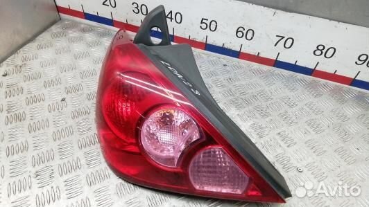 Фонарь задний левый nissan tiida C11X (KDN28MX01)