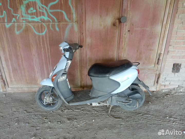 Скутер suzuki lets 4
