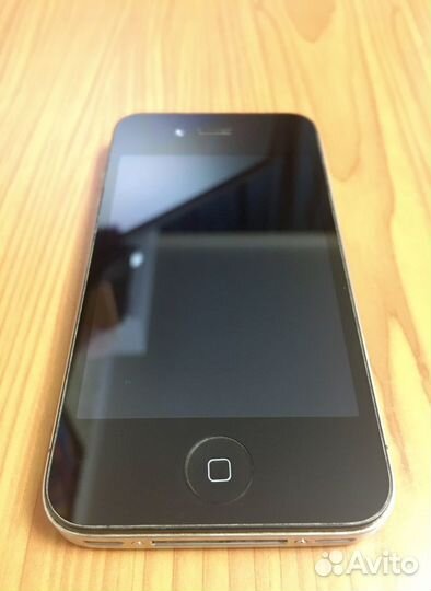 iPhone 4S, 16 ГБ