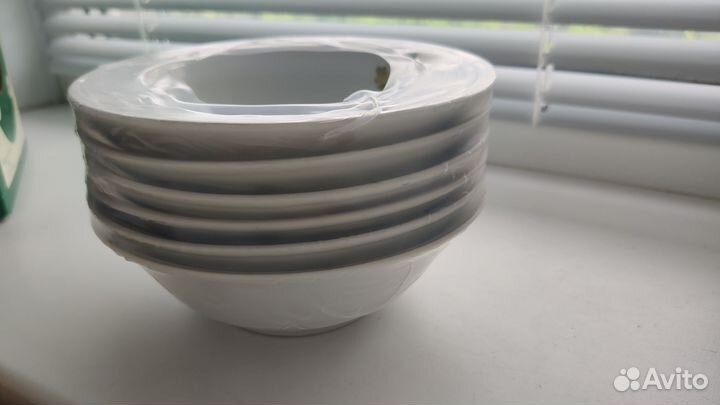 Набор салатников новый 