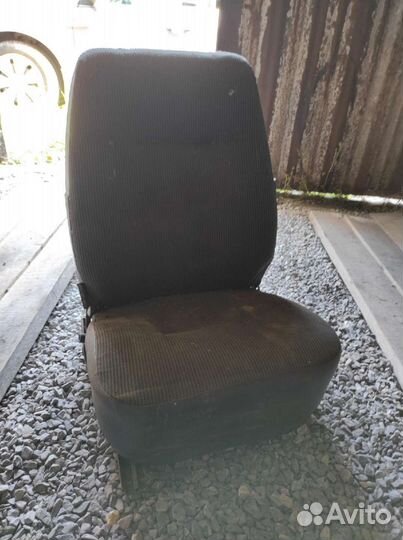 Продам переднее пассажирское сиденье