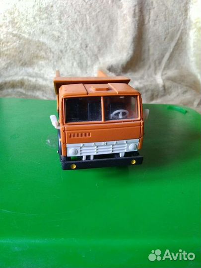 Модель 1:43 камаз 5511