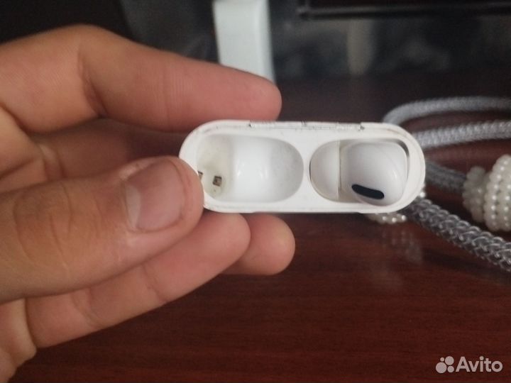 Наушники apple airpods pro 1 правый