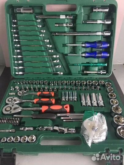 Набор инструментов для автомобиля 121 предмет