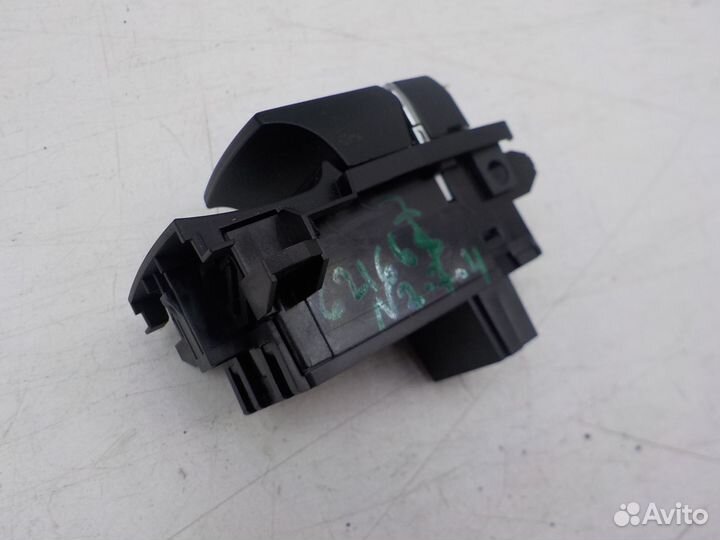 Кнопка BMW 7 F01-02 2008