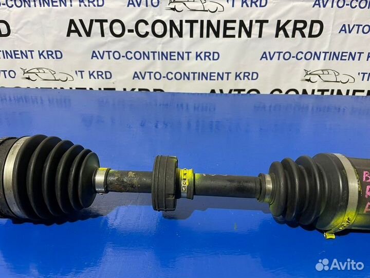 Привод передний правый Honda Stepwgn RF1 B20B