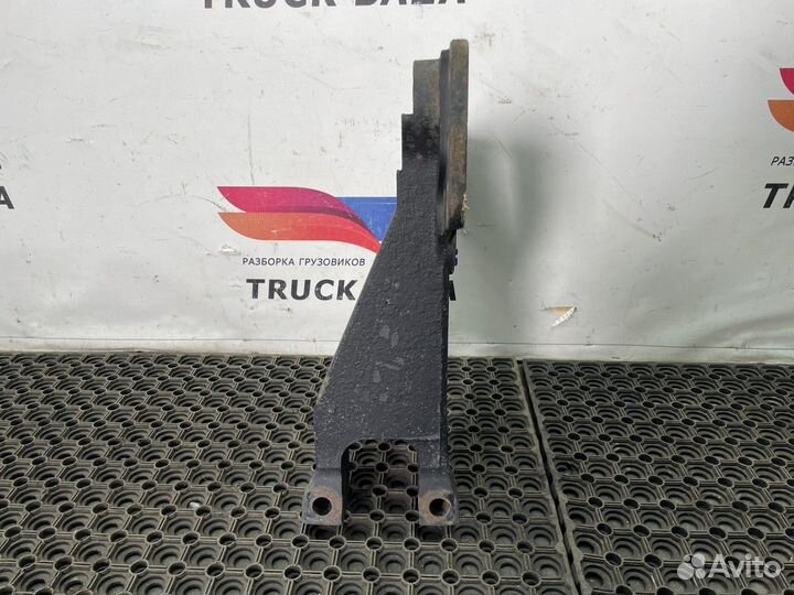 54901291244710 Кронштейн реактивной тяги