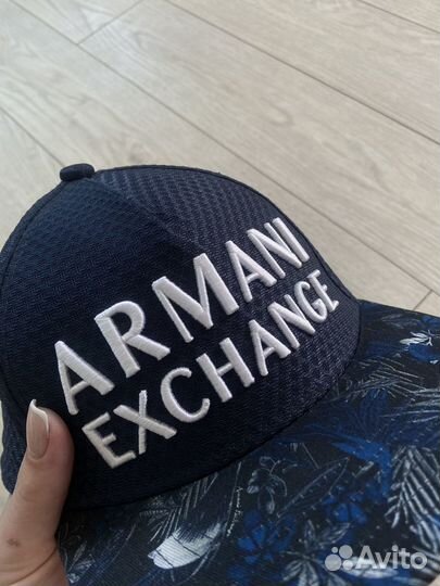 Новая кепка бейсболка Armani Exchange оригинал