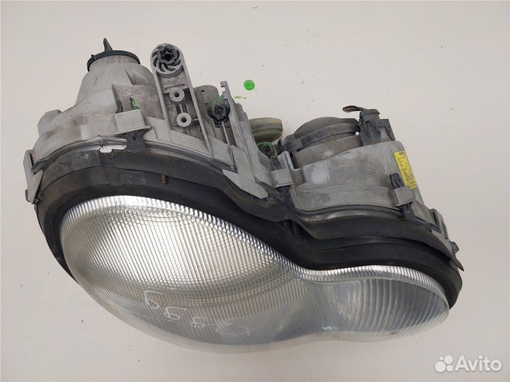 Фара (передняя) Mercedes C W203, 2003