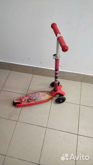 Самокат детский трехколесный леди баг