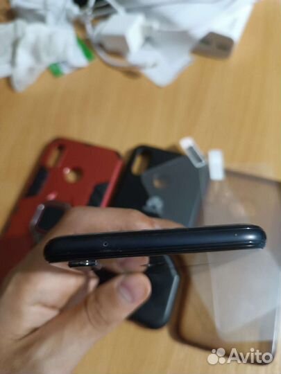 Телефон Huawei p20 lite