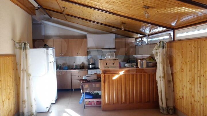 Дом 427 м² на участке 6 сот.