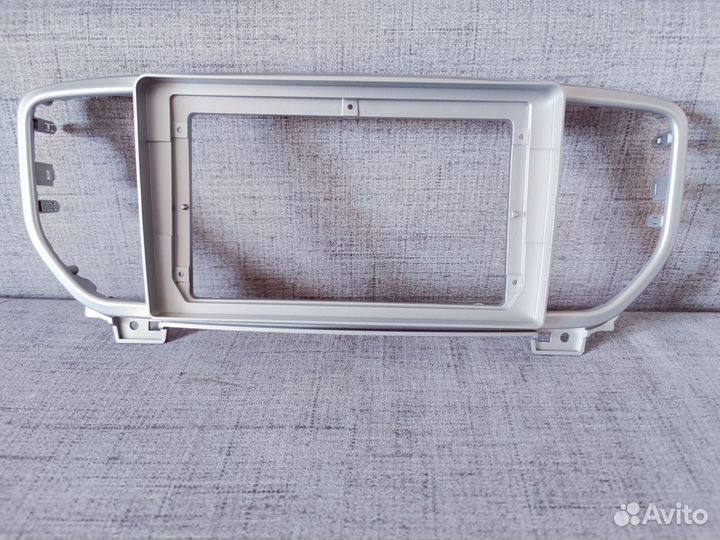 Рамка для магнитолы Kia Sportage 4