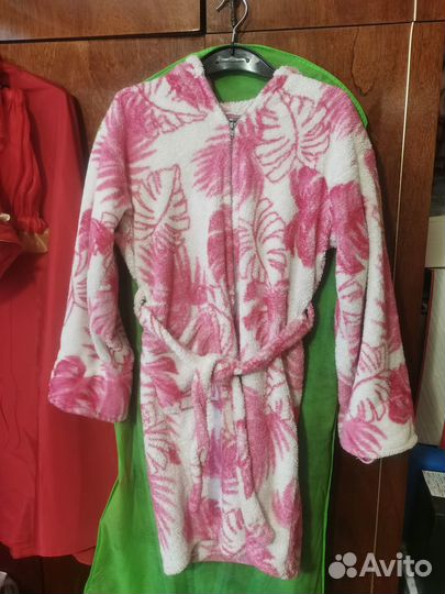 Халат махровый с капюшоном