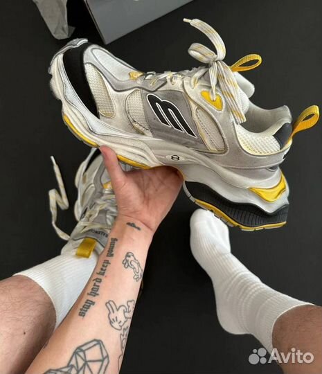 Balenciaga track 3xl Cargo sneaker yellow