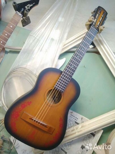 Акустическая гитара
