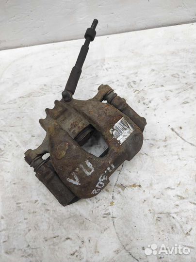 Передний левый суппорт Peugeot 308