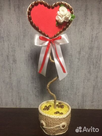 Топиарий-фруктовое дерево и сердечко