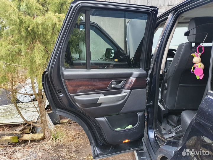 Дверь задняя левая в сборе Range Rover Sport L320