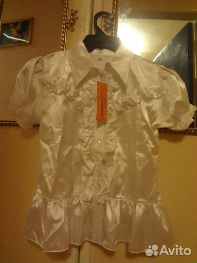 Блузки детские белые новые