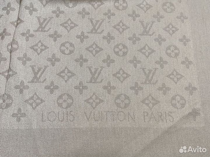 Платок в коробке с пакетом Louis Vuitton