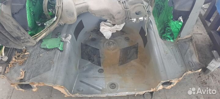 Пол багажника Wolkswagen polo