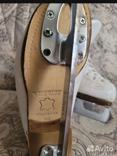 Профессиональные коньки Risport RF3