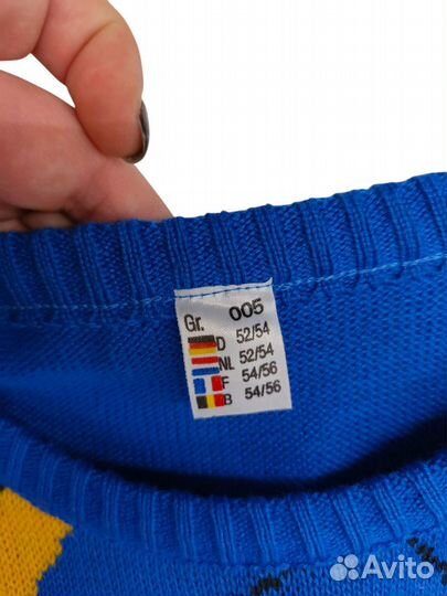 Свитер женский