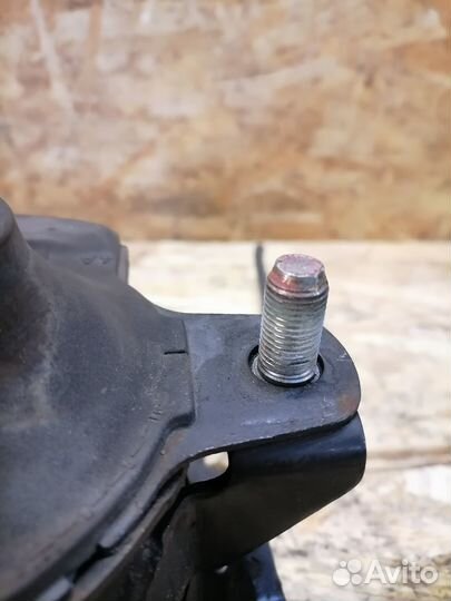 Подушка двигателя задняя Honda Accord 8 2.0